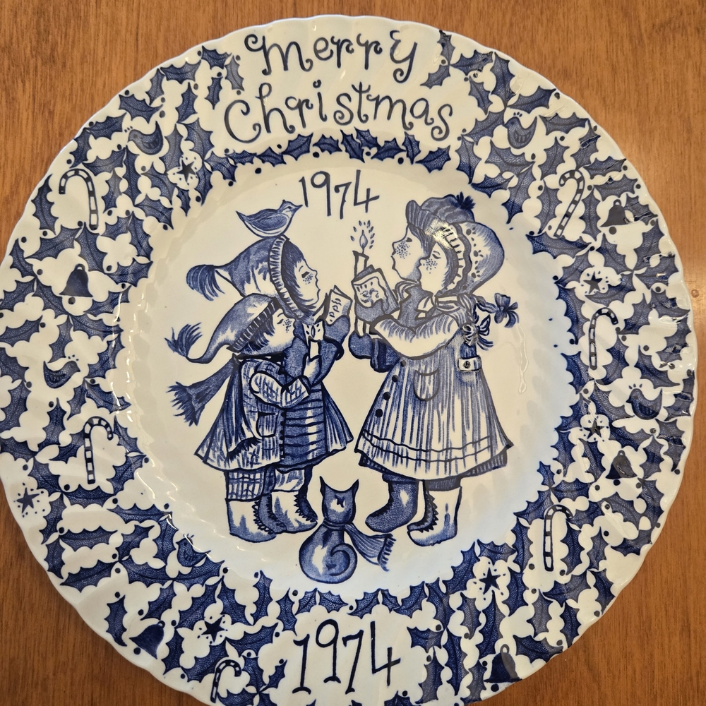 1974 Crownford China White Plate with Blue Holiday Message